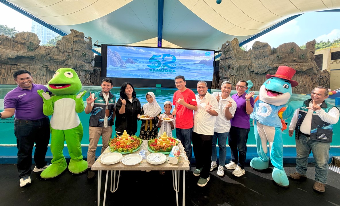 Syukuran HUT ke-52 Samudra Marine Park & Atlantis Water Adventure Bersama Anak Yatim dan Warga Sekitar Ancol